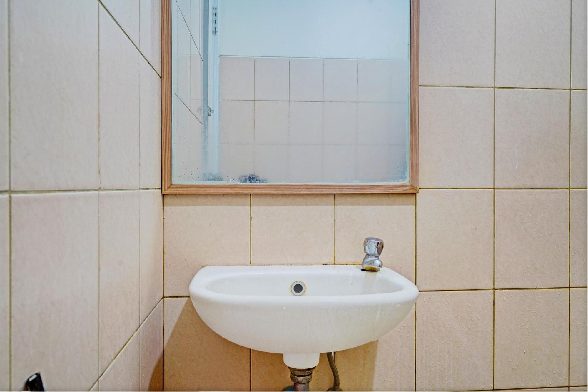 בנדונג Oyo Life 93170 Apartement Gateway Cicadas By Mr Pro מראה חיצוני תמונה